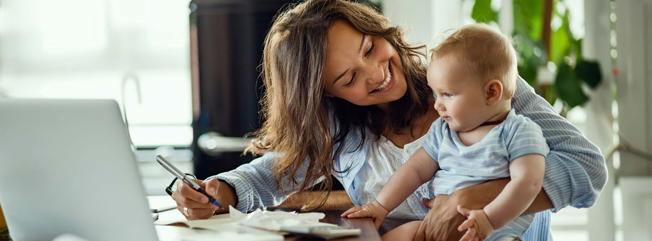 Wie werden Juristinnen bei der Kinderbetreuung unterstützt?