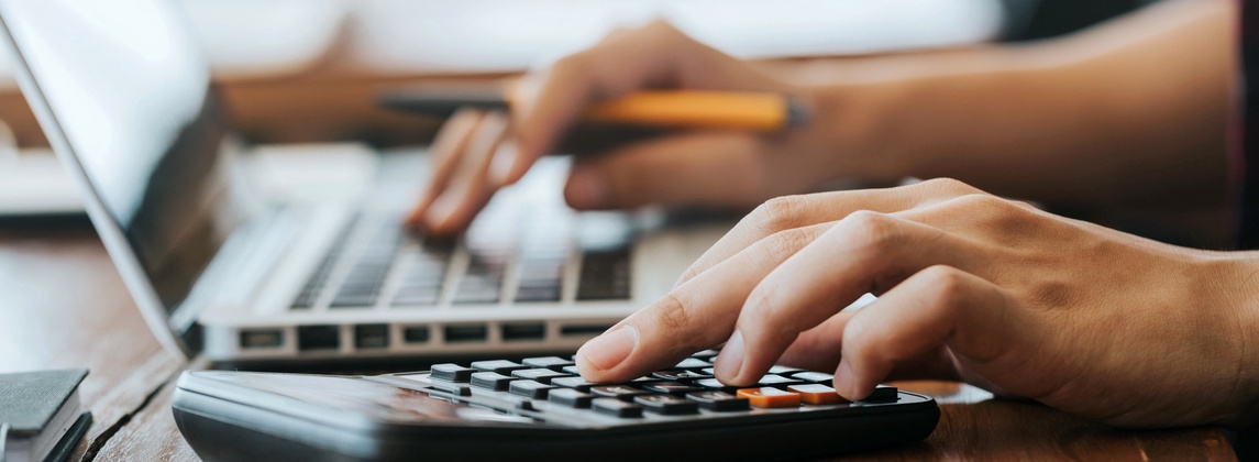 Berufsbild Wirtschaftsjurist im Check