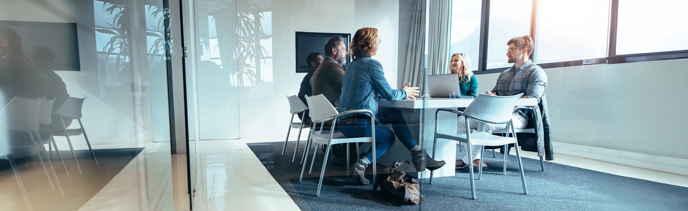 Business Meeting unter Anwälten