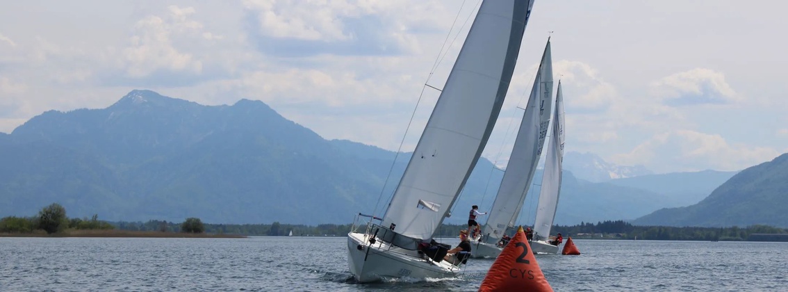 Komm an Bord 2025 - Segeln auf dem Chiemsee background picture