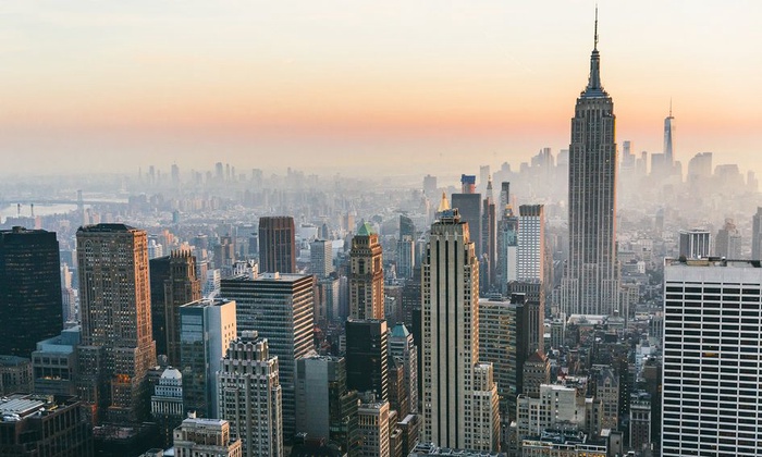 Roadshow USA - New York background picture