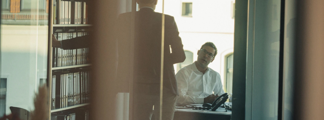 Rechtsanwaltsfachangestellte/Notarfachangestellte/Bürokauffrau (m/w/d) background picture