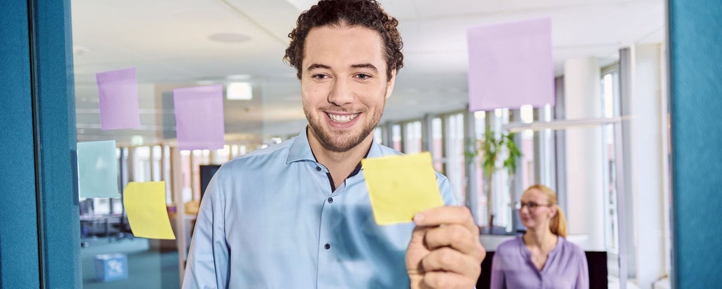 Klagefallbearbeiter (m/w/d) background picture