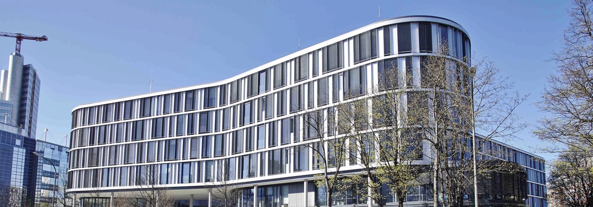 HR Specialist (m/w/d) Administration & Payroll background picture