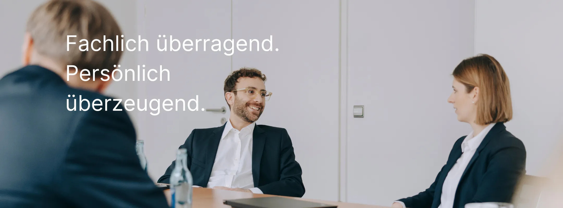 Wissenschaftliche Mitarbeiter (m/w/d) Gewerblicher Rechtsschutz / IT background picture